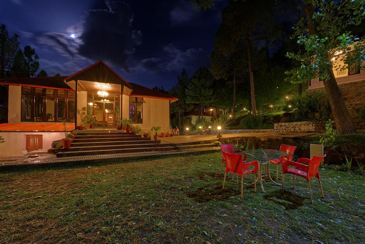 Hotel Arcadian Blue Pines Murree Exterior foto
